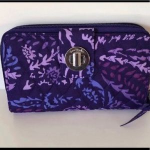 Vera Bradley Turn Lock Wallet Amethyst Paisley RFID New Authentic